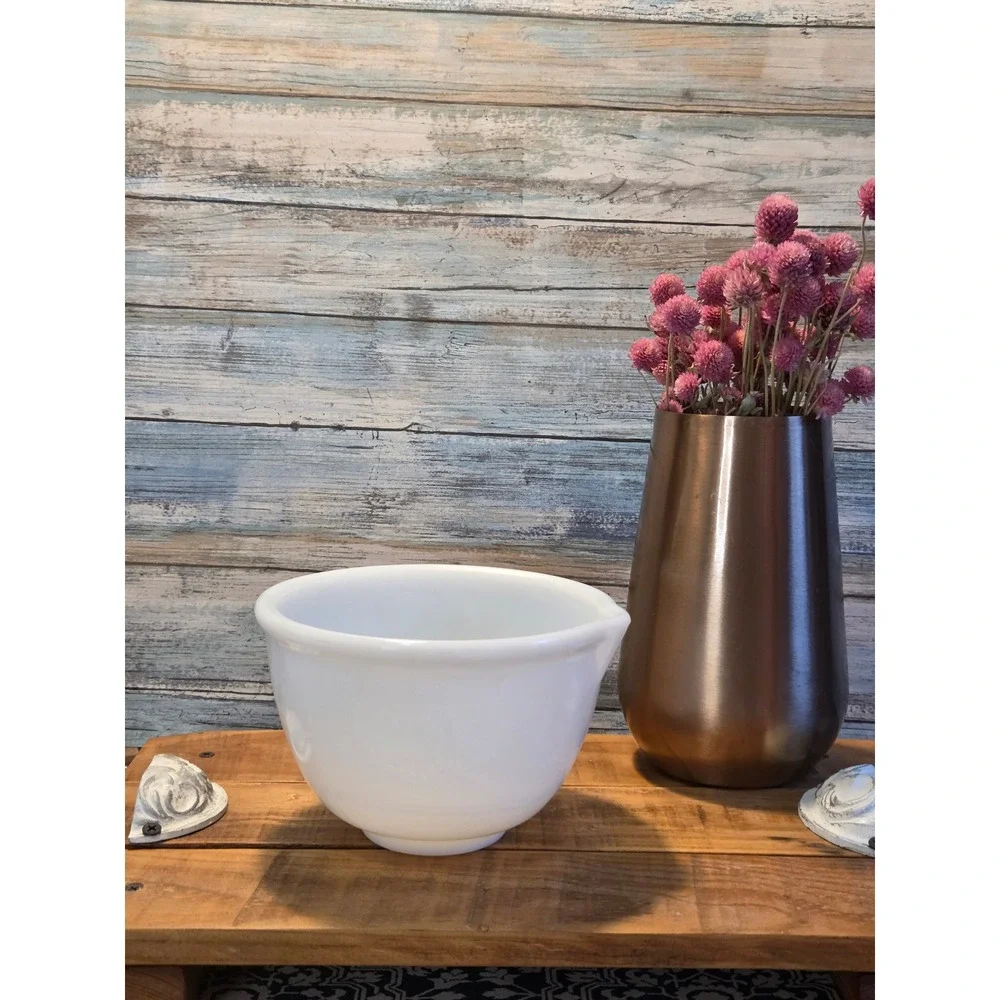 Vintage Sunbeam White Milk‎ Glass Batterl Bowl Kitchenware Baking Prep